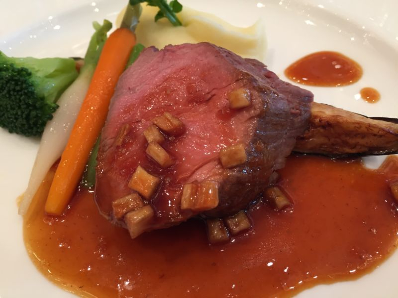結婚式のお肉料理
