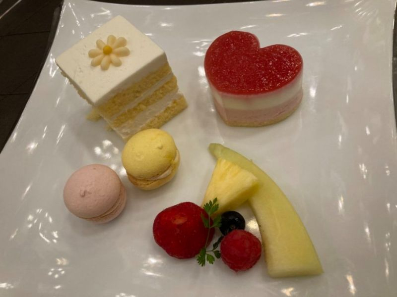 結婚式のスイーツビュッフェ